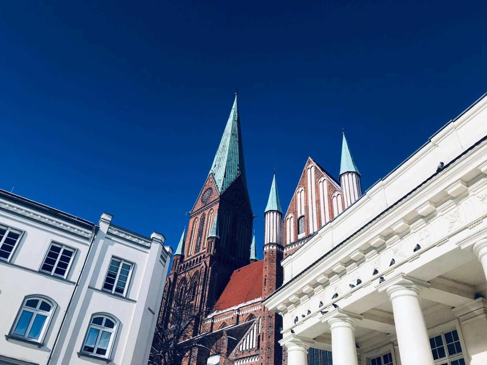 Stilvolle Ferienwohnung Am Stadthafen Schwerin Шверін Екстер'єр фото